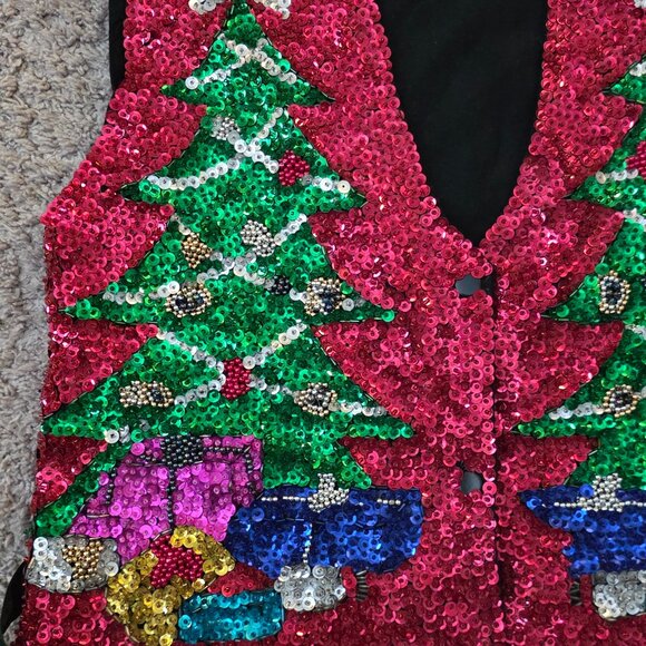 SAVVY Exclusive Handcrafted Christmas Vest Sequin Detail With Tie Back Sz S (32) - Picture 3 of 5